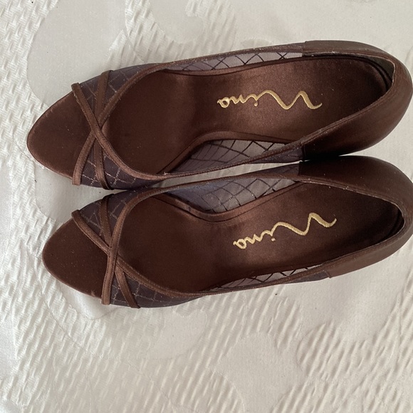Nina Shoes - Picture 3 of 9